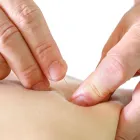 首